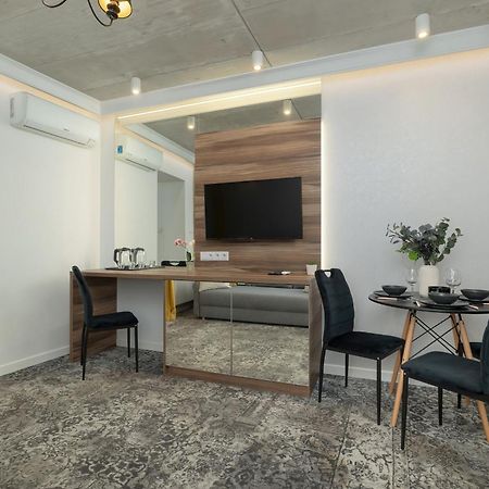 Modern & Comfy Apartment Rakowicka 6 Cracow By Renters Krakau Buitenkant foto