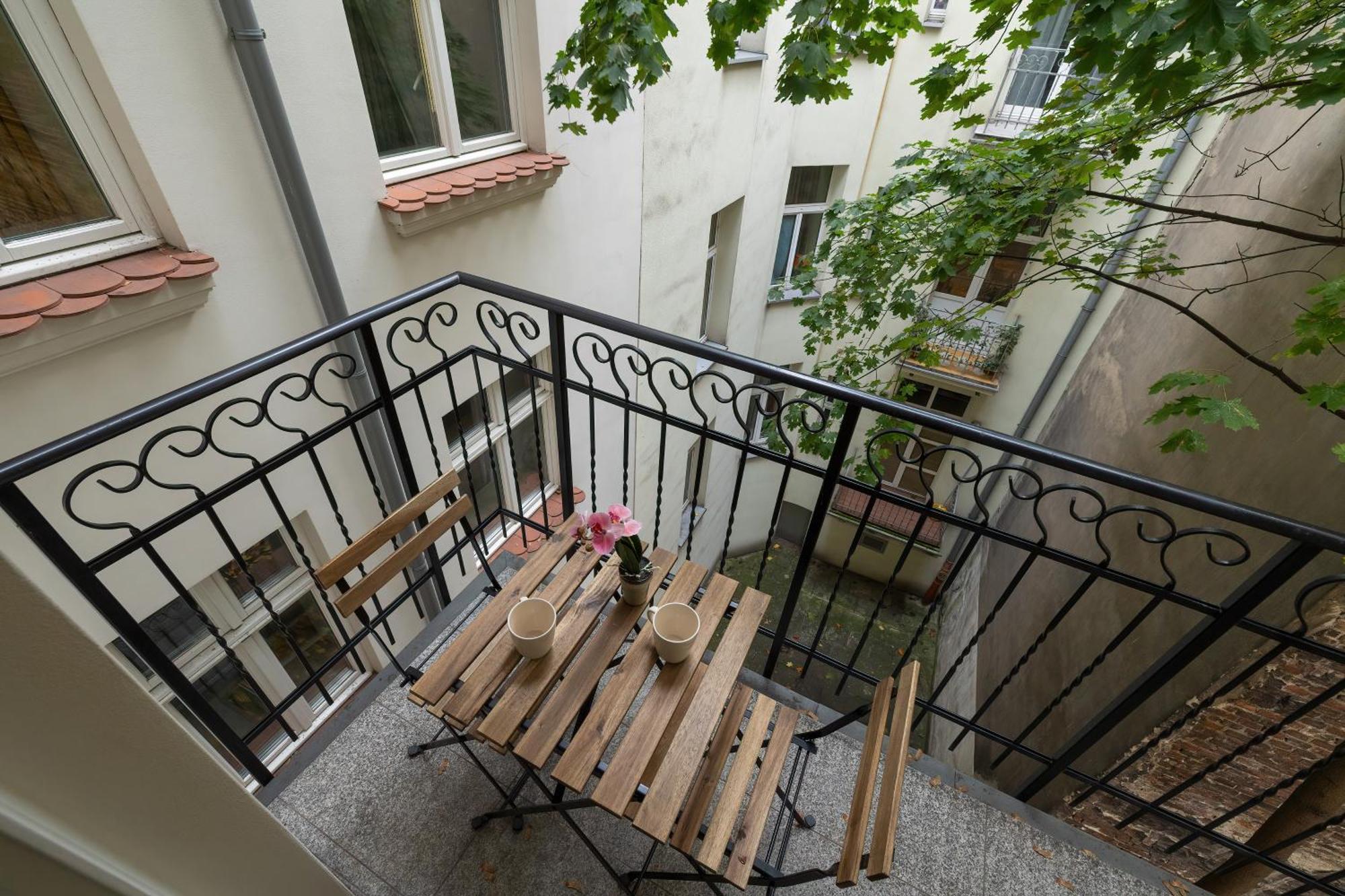 Modern & Comfy Apartment Rakowicka 6 Cracow By Renters Krakau Buitenkant foto